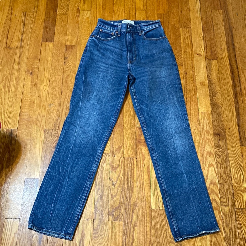 Ultra high rise 90’s straight jeans